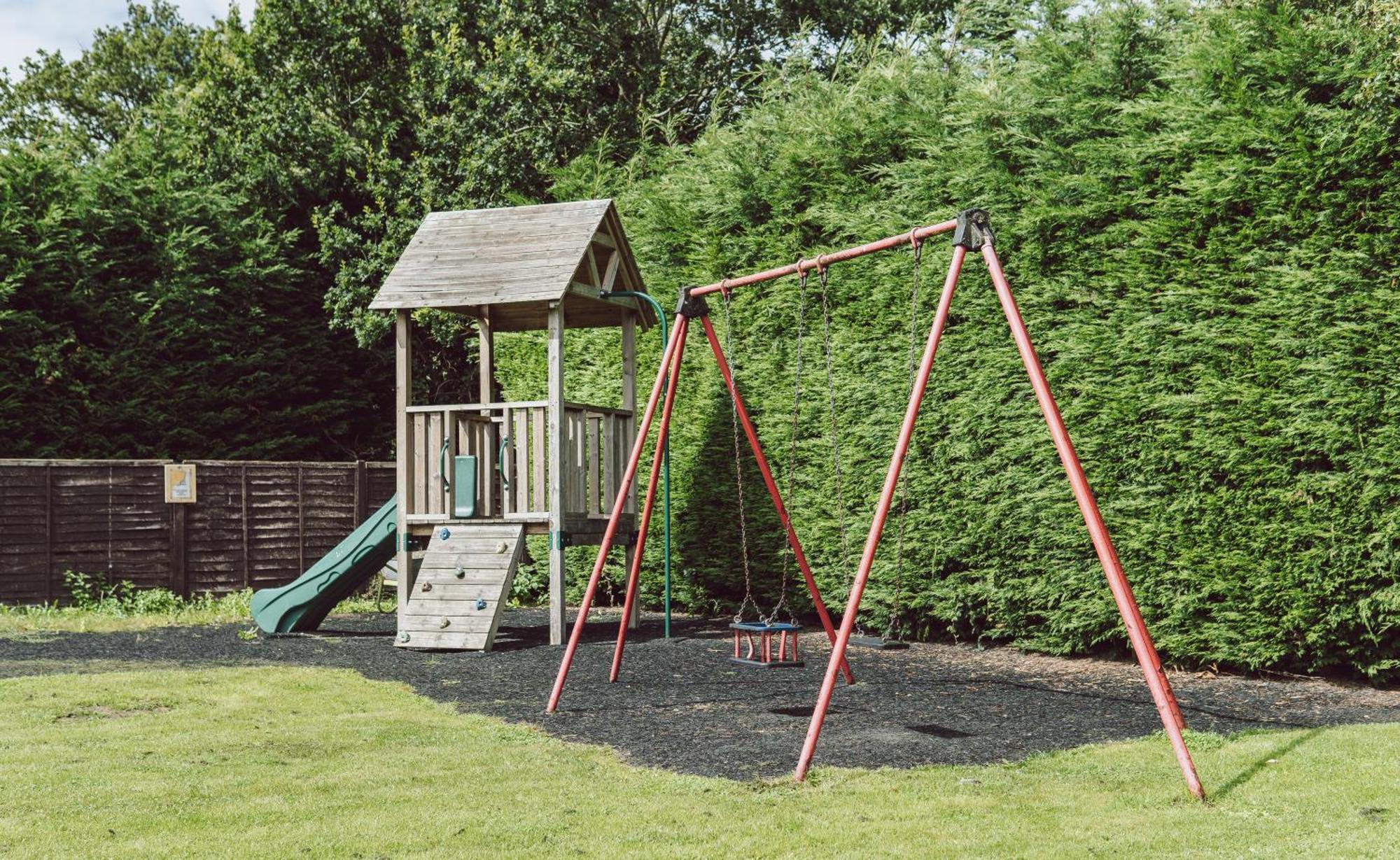 Families, Contractors And Businesses - Cottage Home - Next To Oxford, Bicester And Blenheim Bletchingdon Exterior photo